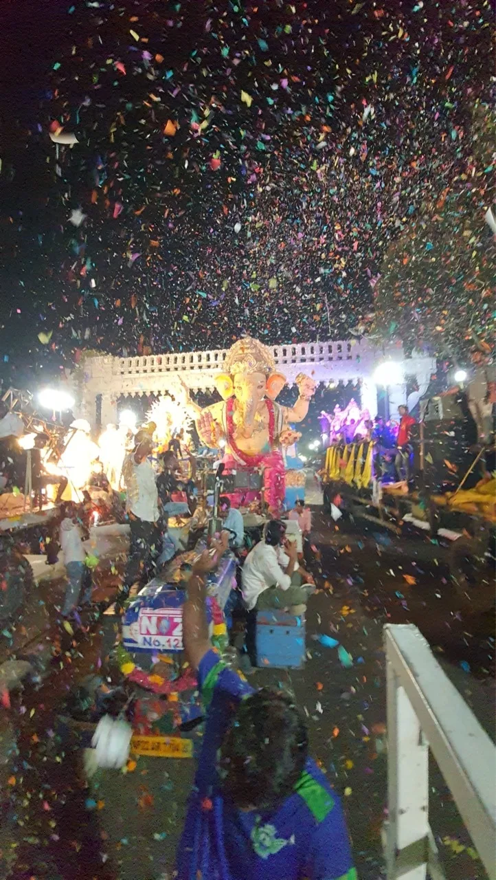 Confetti over the Visarjan procession